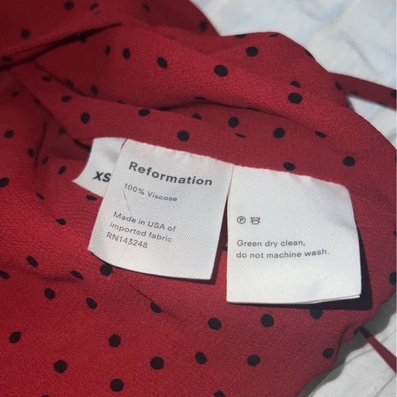 Gorgeous Reformation Nikki Red Polka Dot Blouse Size XS - Picture 9 of 11